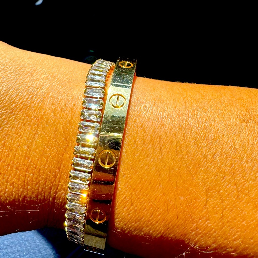 NWOT Nadri Baguette tennis bracelet 🤩